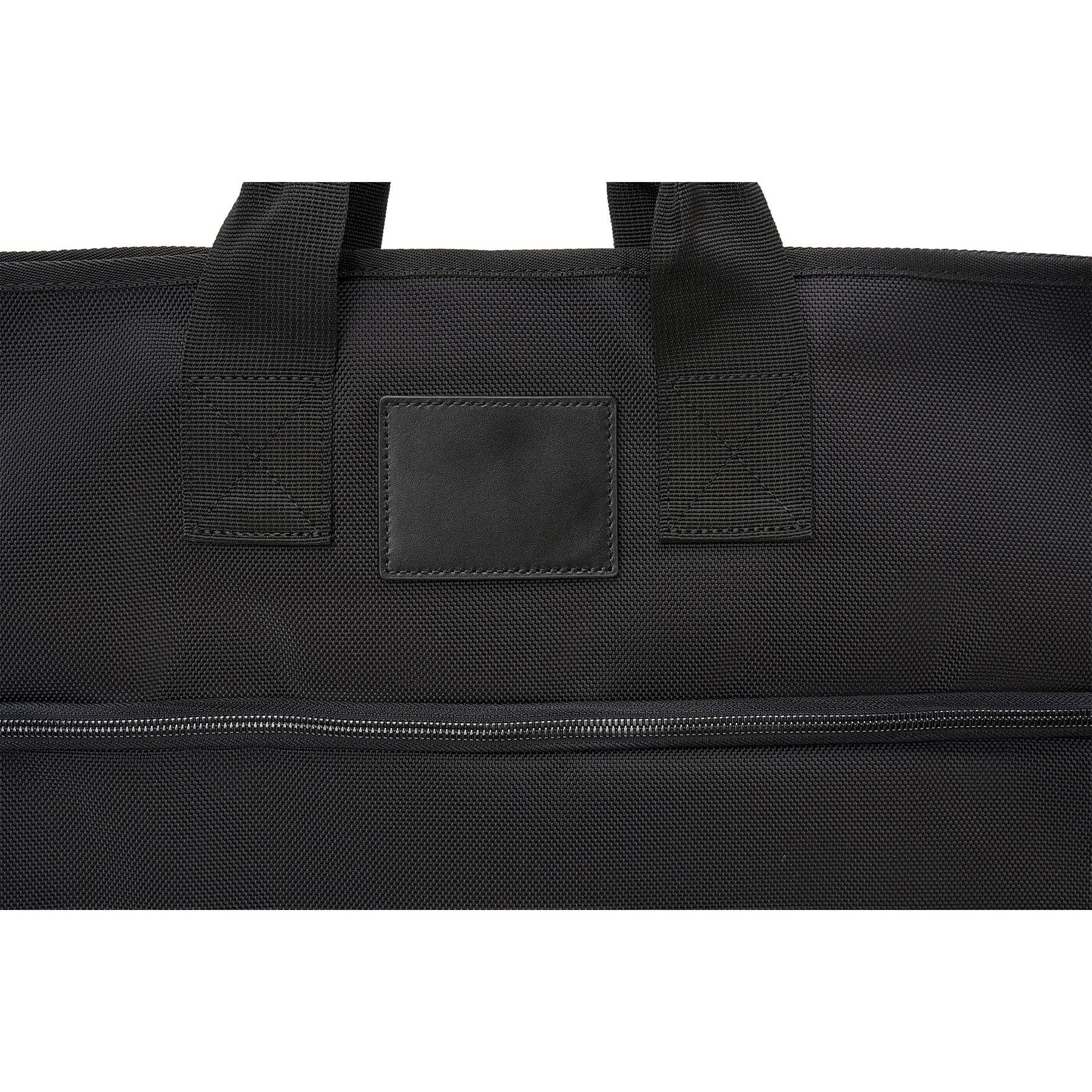 "Gavin" Nylon Garment Bag (Personalizable)