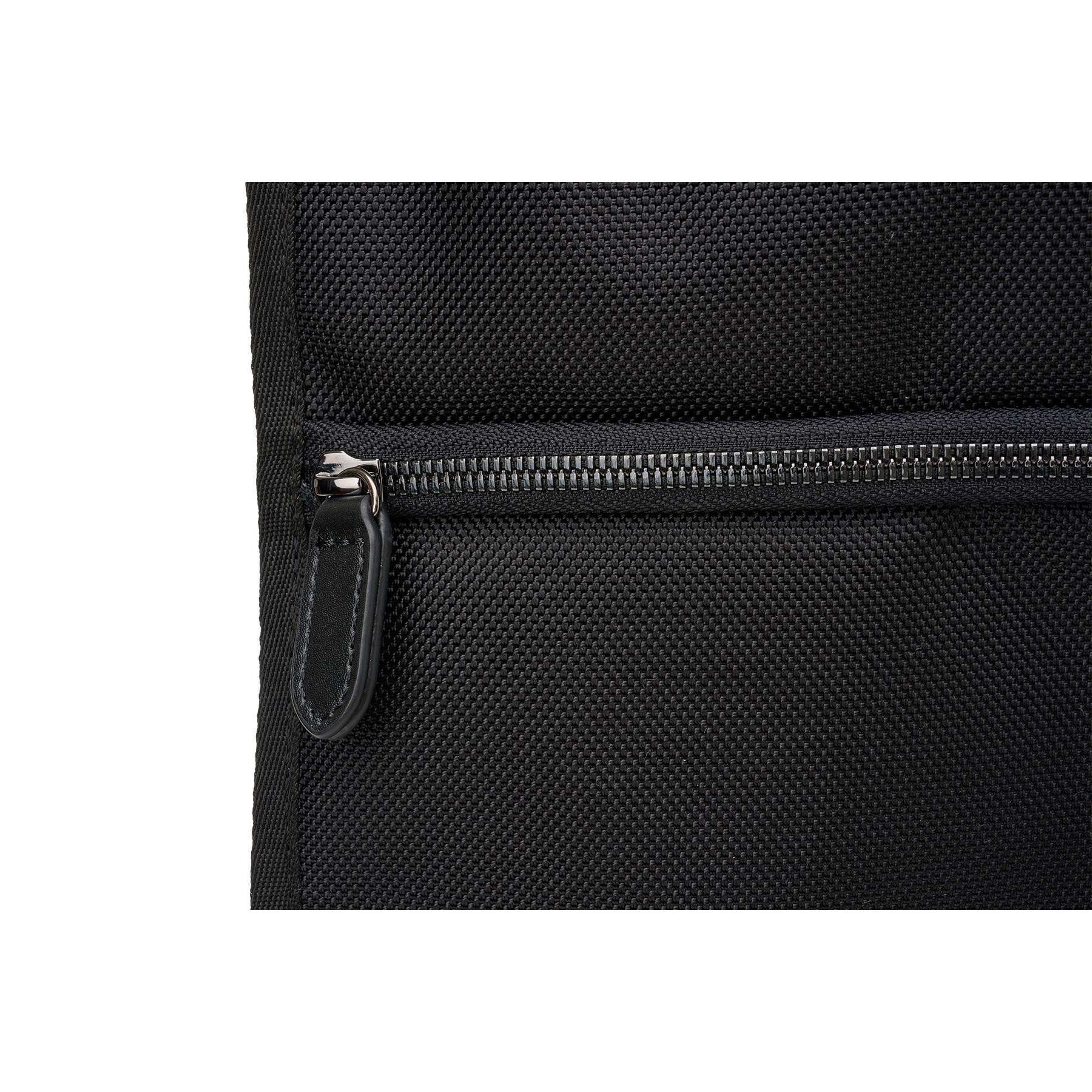 "Gavin" Nylon Garment Bag (Personalizable)