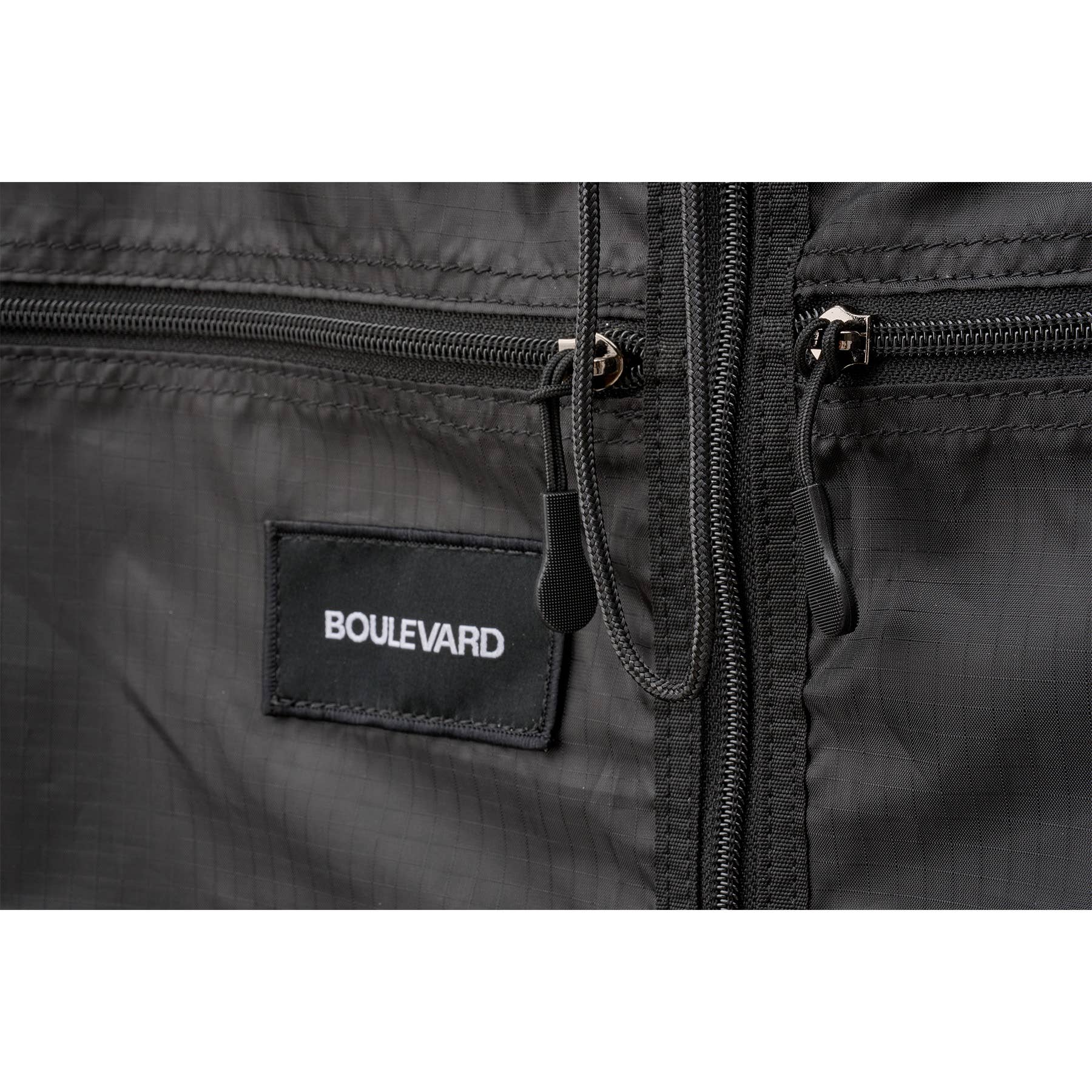 "Gavin" Nylon Garment Bag (Personalizable)